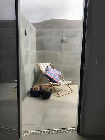 Acogedor Estudio Suite En Urbanizacion Tranquila Famara 0*,  Espagne