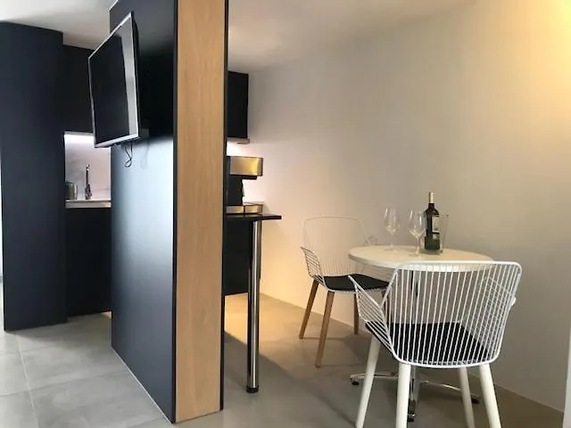 Apartment Acogedor Estudio Suite En Urbanizacion Tranquila Famara Spain